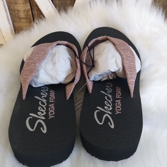 Sketchers  flip flops - Picture 5 of 6